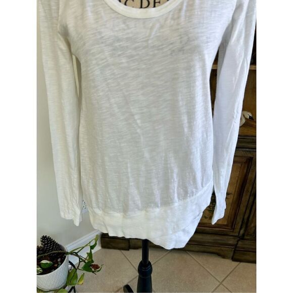 Sundance White Cotton Long Sleeve Tee - Picture 2 of 7